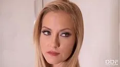 Morgens auf Sizilien fickt dich eine rumänische Milf wie verzweifelt