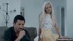 Play Porn with a blonde pussy doll