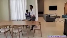 Odtwórz Asian Girl dostaje dużego fiuta w swojej cipce