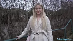 تشغيل الوكيل العام يحصل على شقي مع شقراء كاليفورنيا في جوارب