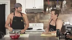 Reproducir El porno culinario de Muscular Hunk - ¿Por qué son tan malas recetas porno?