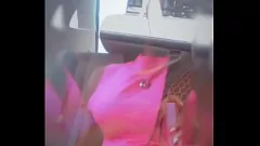 Reproducir Cumple tus deseos más oscuros: Nena de ébano con juguetes en público